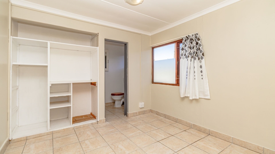 6 Bedroom Property for Sale in Costa Sarda Western Cape